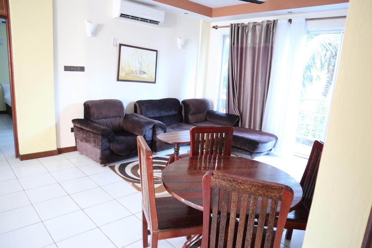 Serviced 2 Bed Apartment with En Suite in Nyali Area - 5