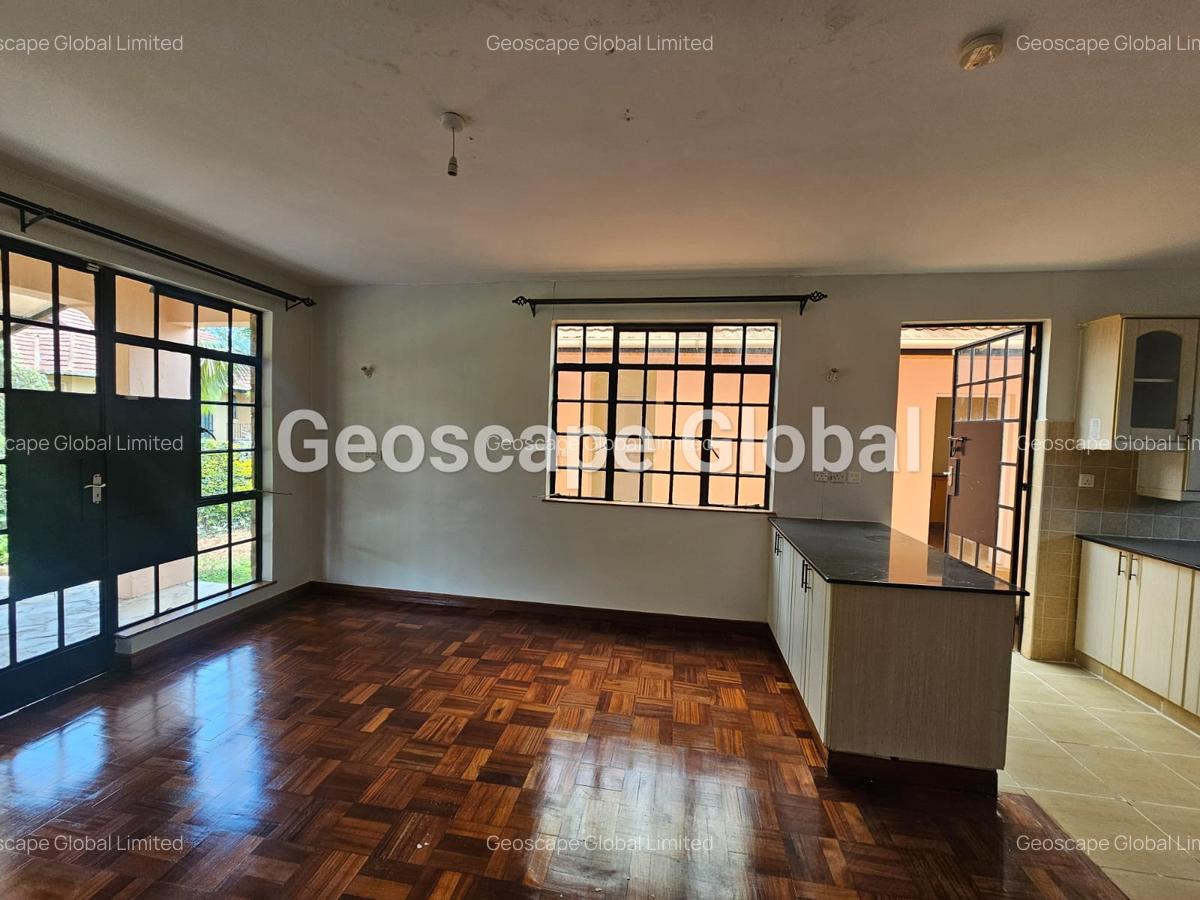 4 Bed House with En Suite in Runda - 10