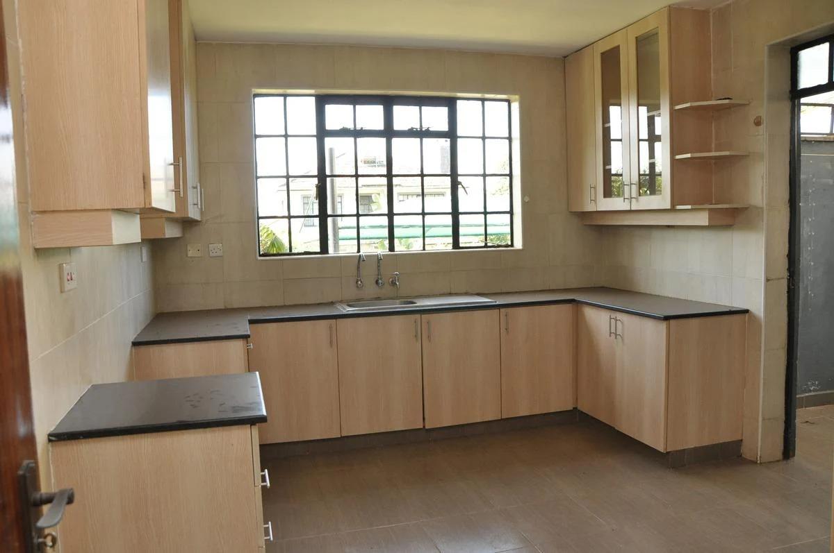 3 Bed Townhouse with En Suite in Kiambu Road - 10