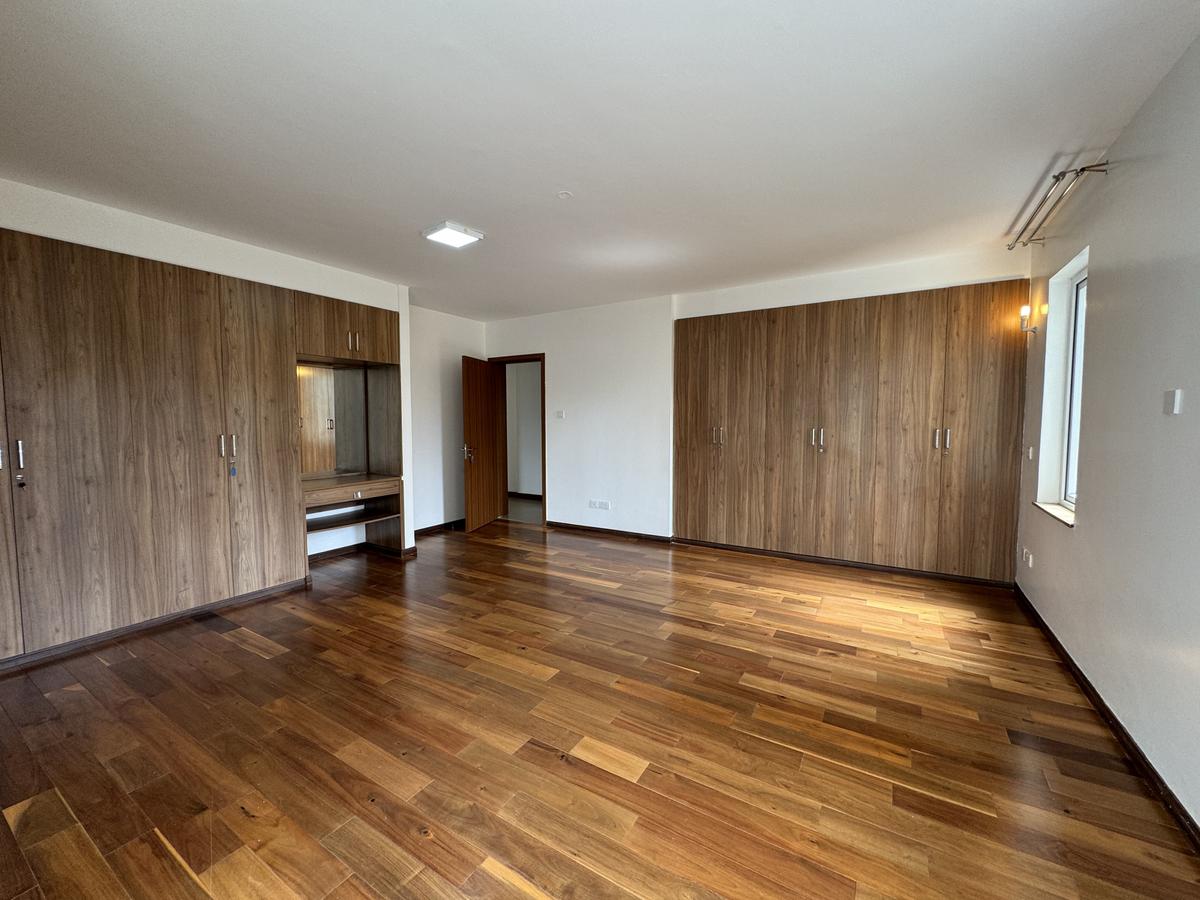 3 Bed Apartment with En Suite in Kilimani - 12