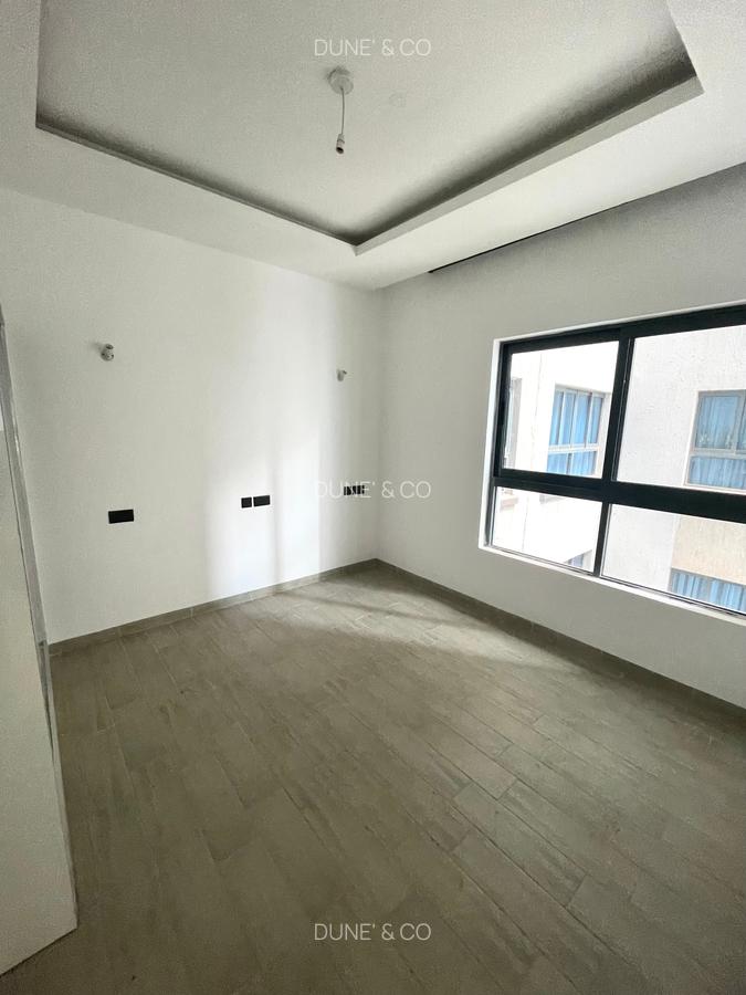 2 Bed Apartment with En Suite in Lavington - 7