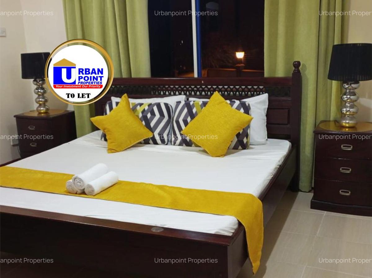 Serviced 2 Bed Apartment with En Suite in Nyali Area - 9