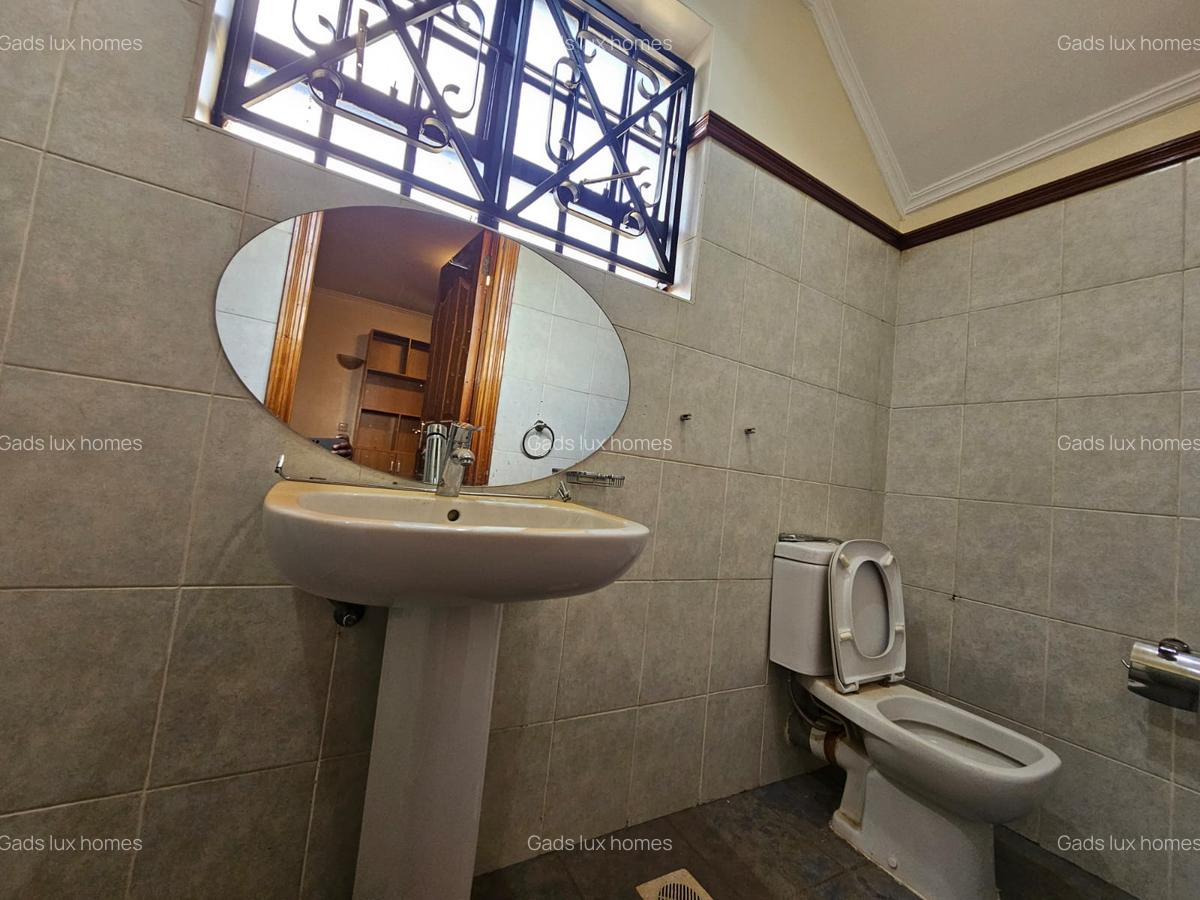 4 Bed Townhouse with En Suite at Kaputei - 6