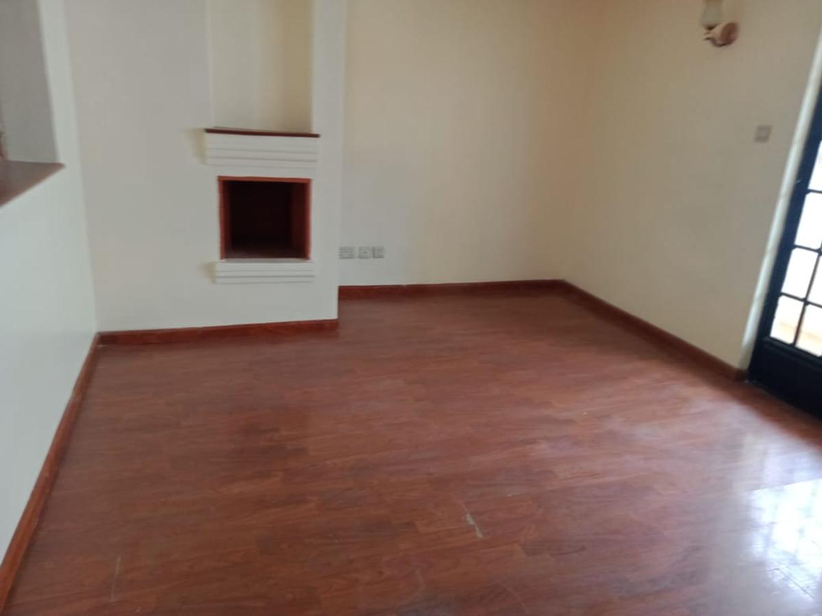 4 Bed Townhouse with En Suite in Lavington - 3