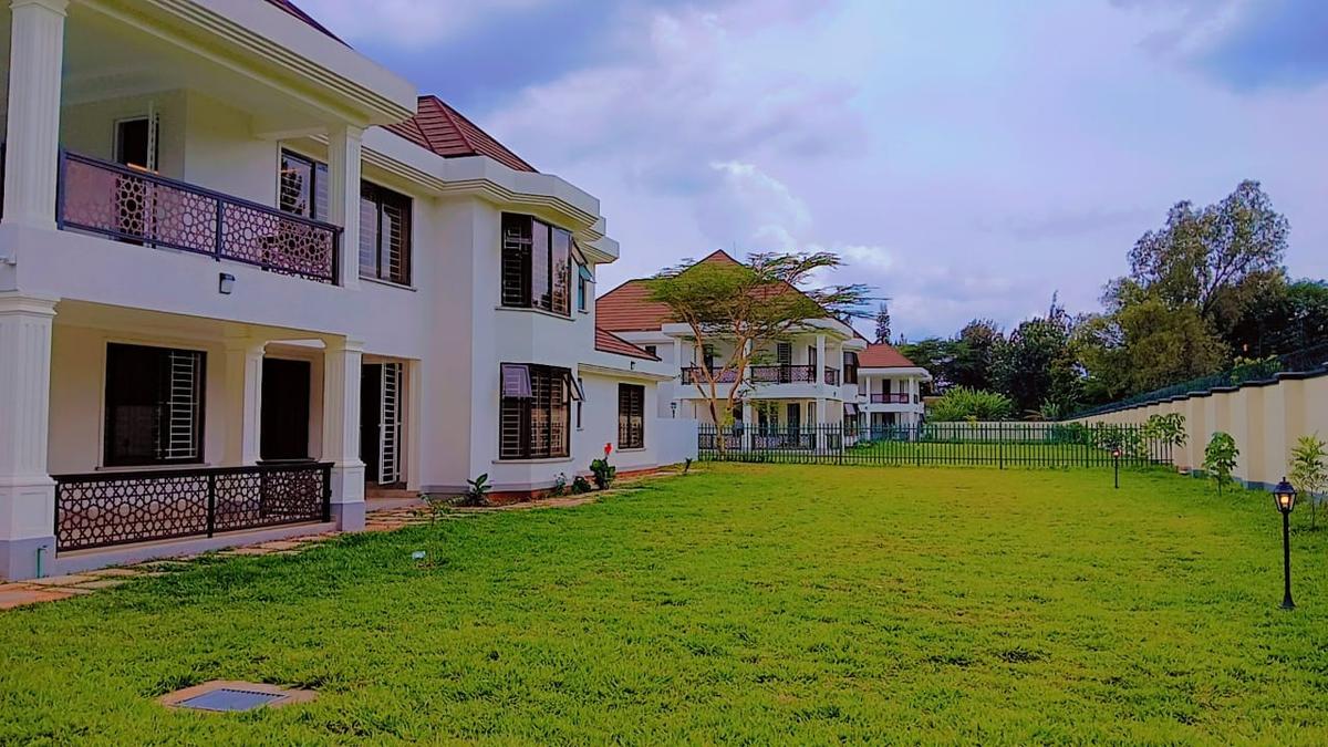 4 Bed House with En Suite in Karen - 2