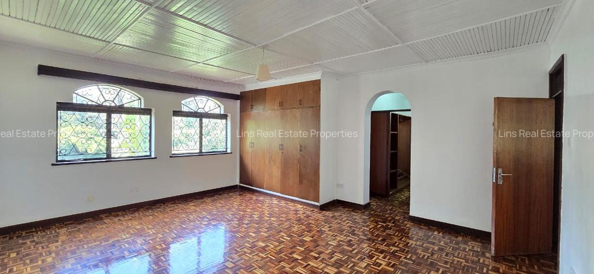 5 Bed Townhouse with En Suite in Nyari - 5