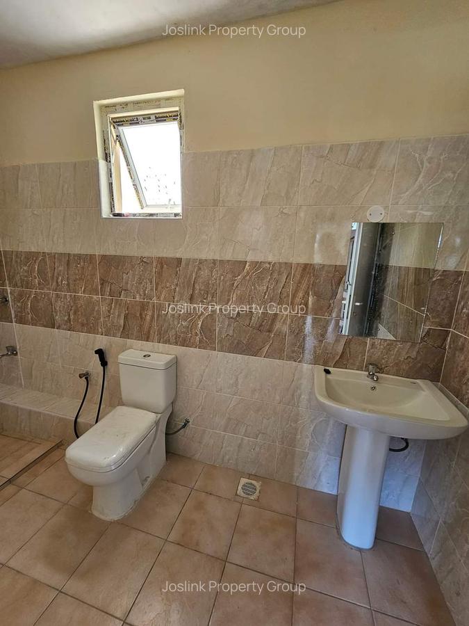 3 Bed Apartment with En Suite at Mt Kenya - 16
