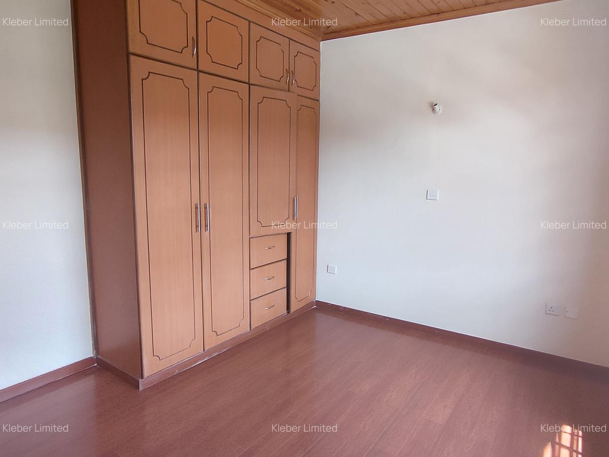 5 Bed Villa with En Suite in Ngong - 12