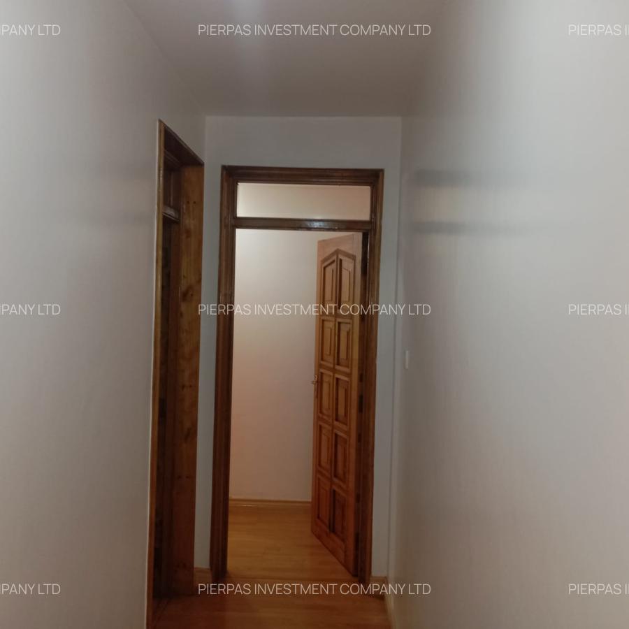 3 Bed Townhouse with En Suite in Brookside - 11