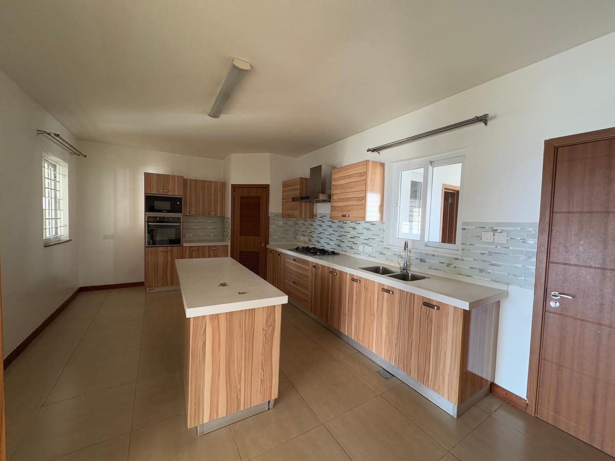 Serviced 3 Bed Apartment with En Suite in Lavington - 3