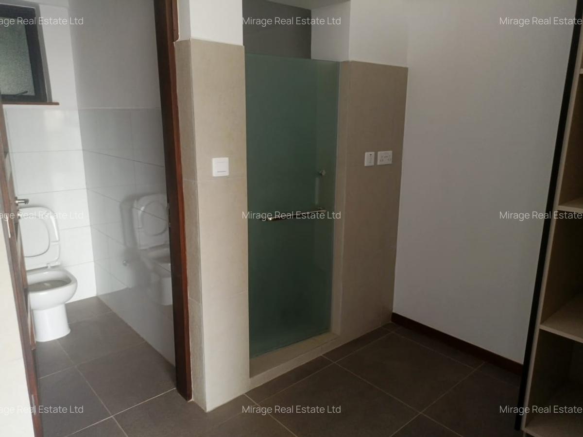 2 Bed Apartment with En Suite in Riverside - 18