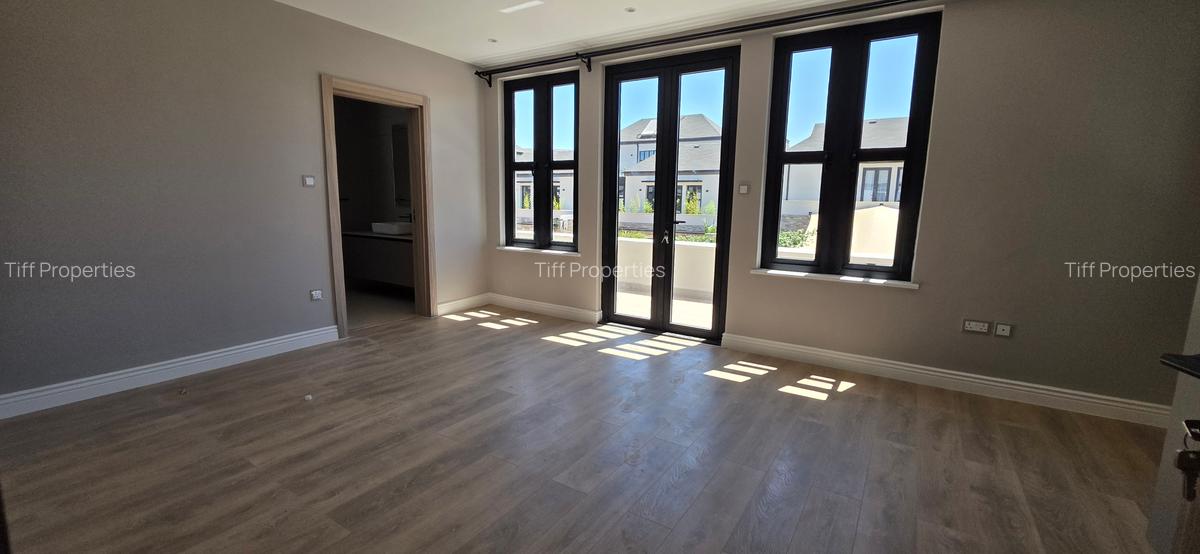 5 Bed Townhouse in Runda - 10