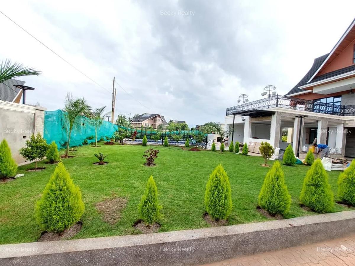 6 Bed House with En Suite at Daykio Bustani - 9