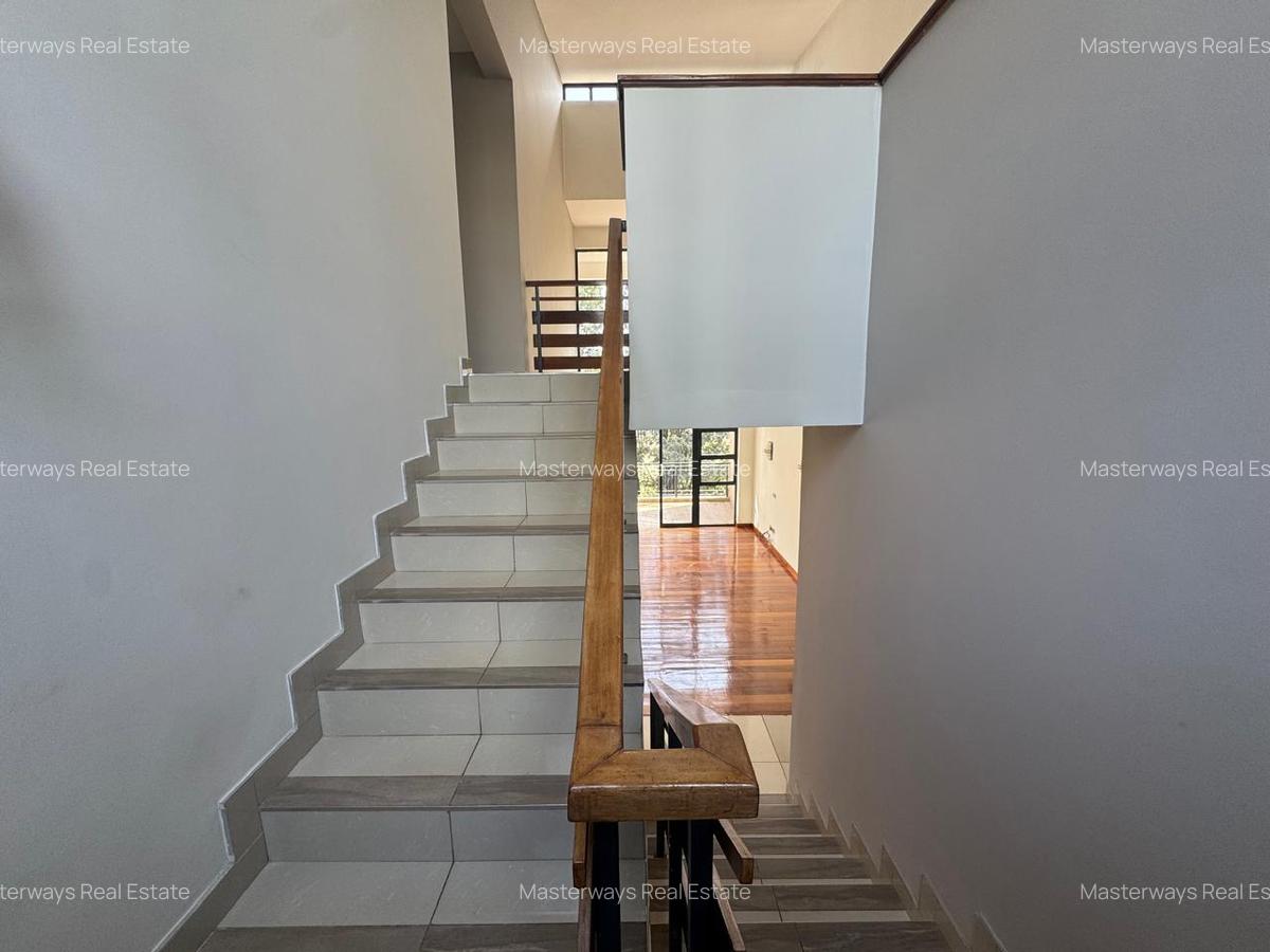 3 Bed Apartment with En Suite in Westlands Area - 12