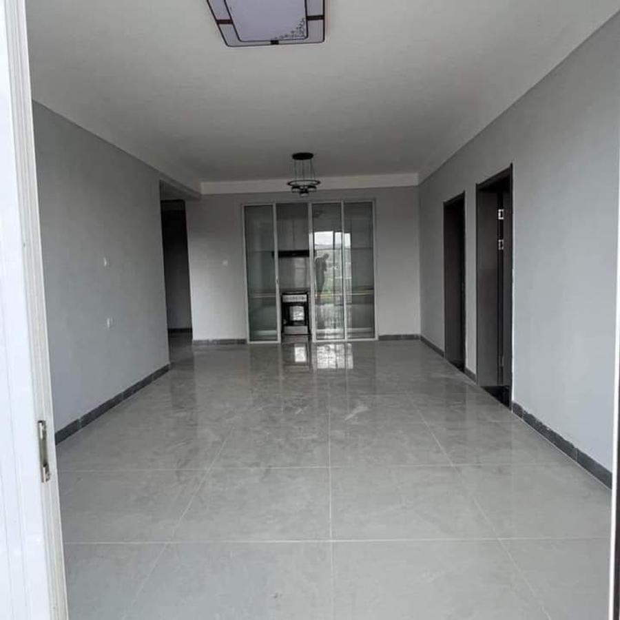 Serviced Studio Apartment with En Suite at Sabaki - 4