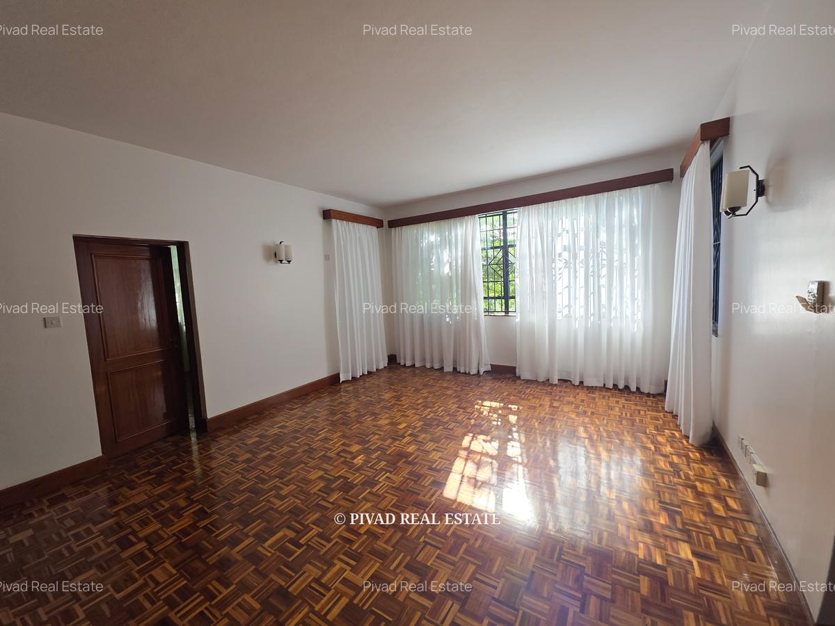 4 Bed House with Garden in Runda - 13