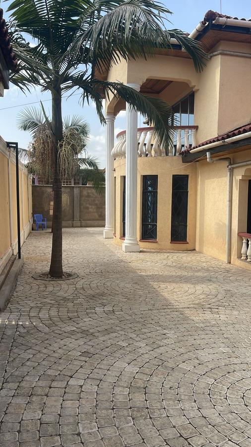 5 Bed House with En Suite at Off Mirema Rd - 16