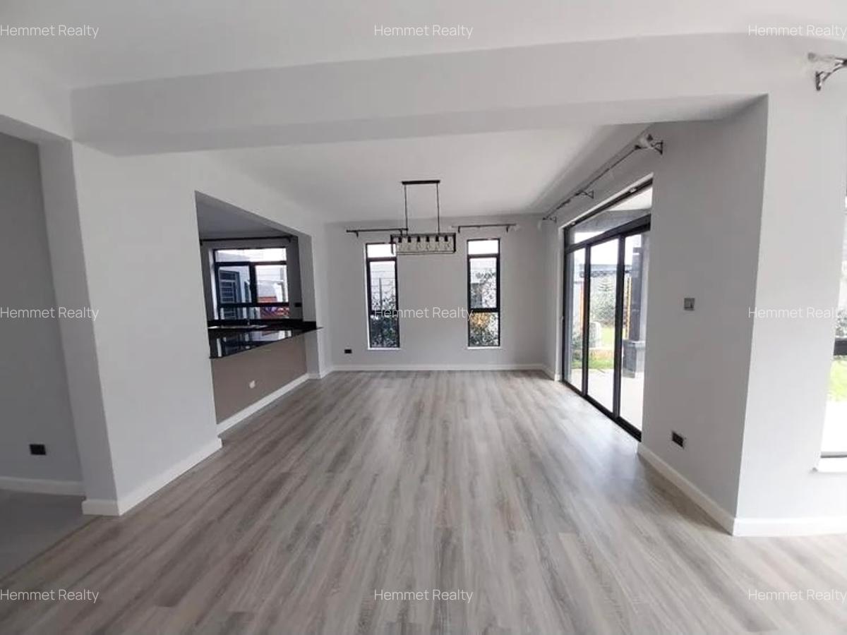 4 Bed Townhouse with En Suite in Runda - 8