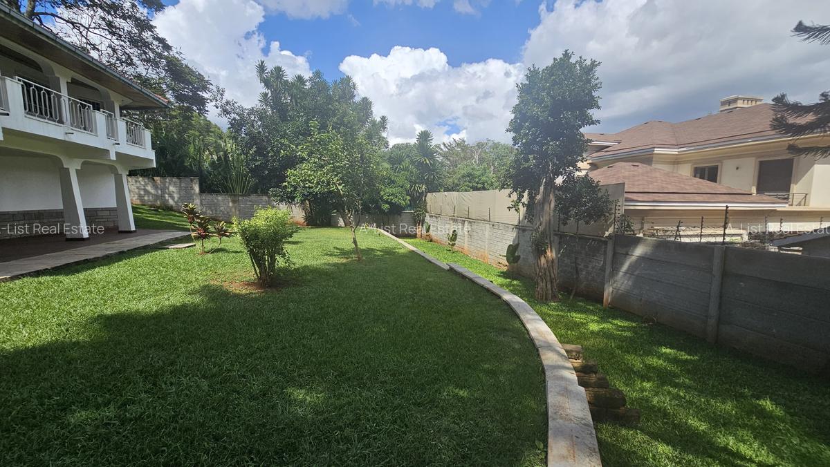 6 Bed House with En Suite in Runda - 4