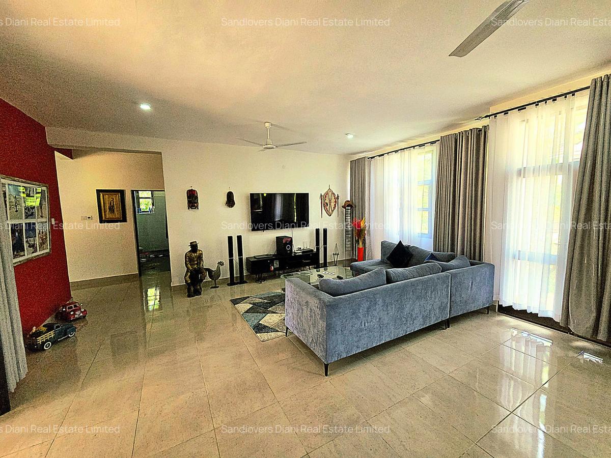 3 Bed Villa with En Suite in Diani - 16