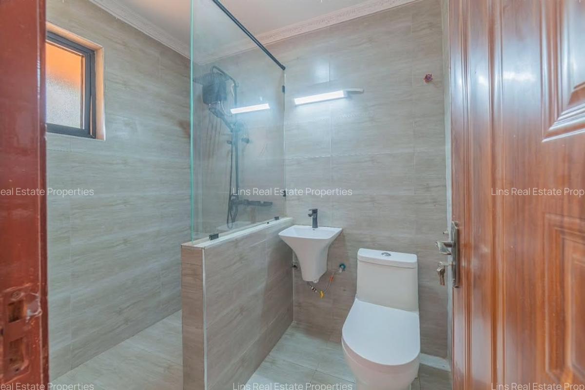 4 Bed House with En Suite in Loresho - 6