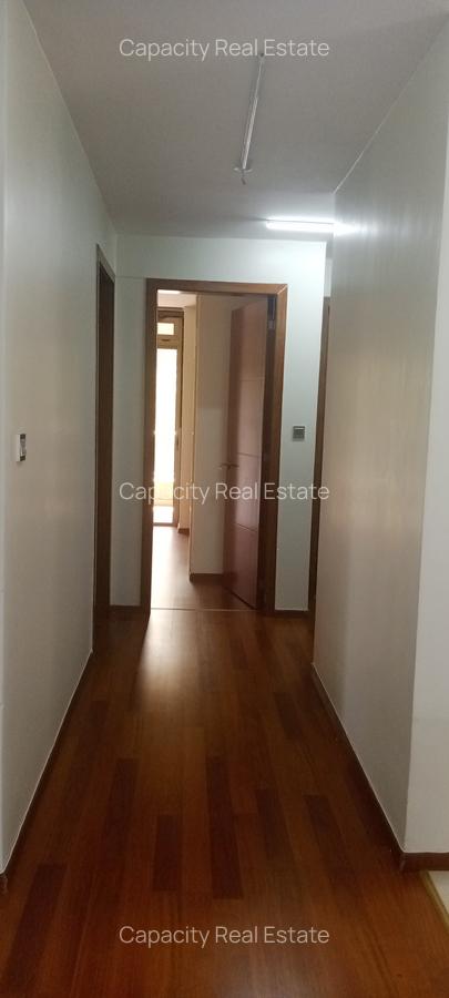 3 Bed Apartment with En Suite in Parklands - 9