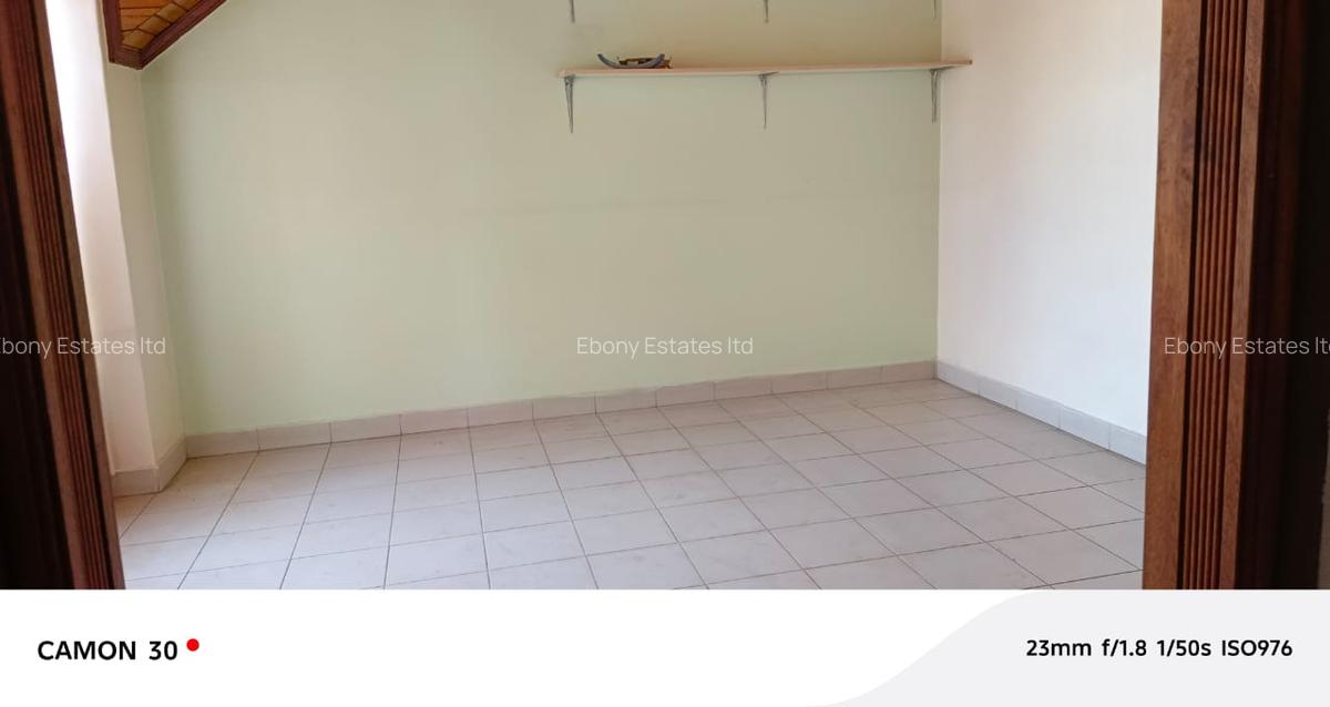 5 Bed Villa with En Suite in Lavington - 3