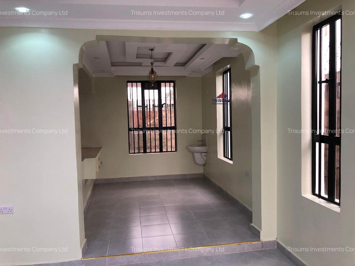 4 Bed House with En Suite in Nakuru - 3