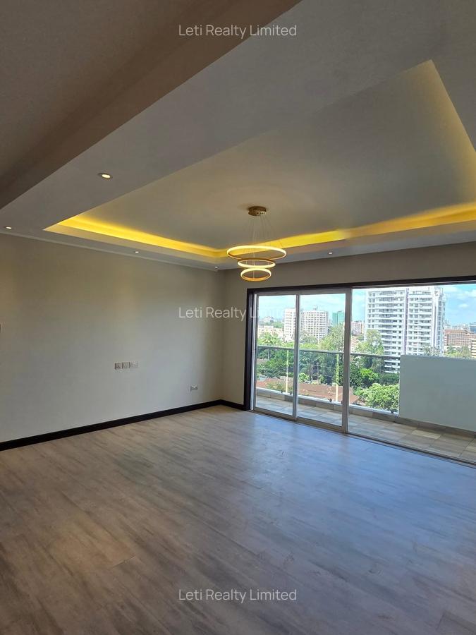 2 Bed Apartment with En Suite in Riverside - 11