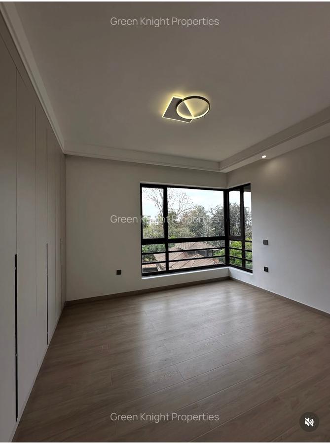 Serviced 3 Bed Apartment with En Suite in Riverside - 16