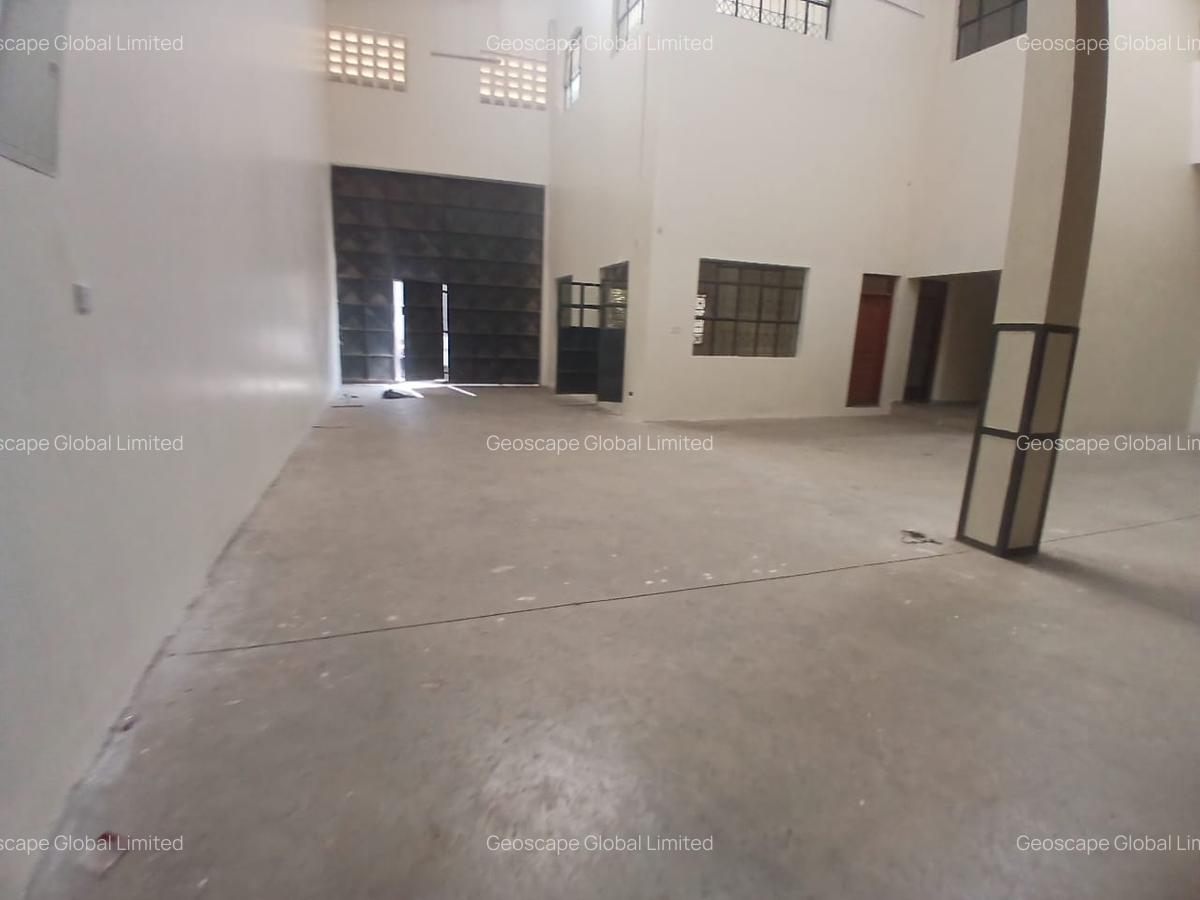 6,200 ft² Warehouse with Backup Generator in Ruaraka - 7