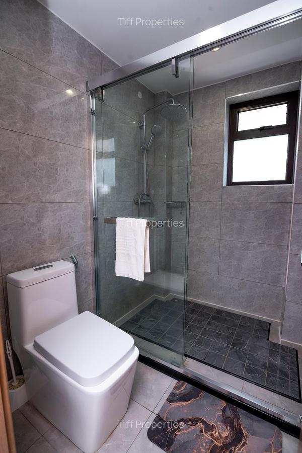 3 Bed Apartment in Riverside - 16