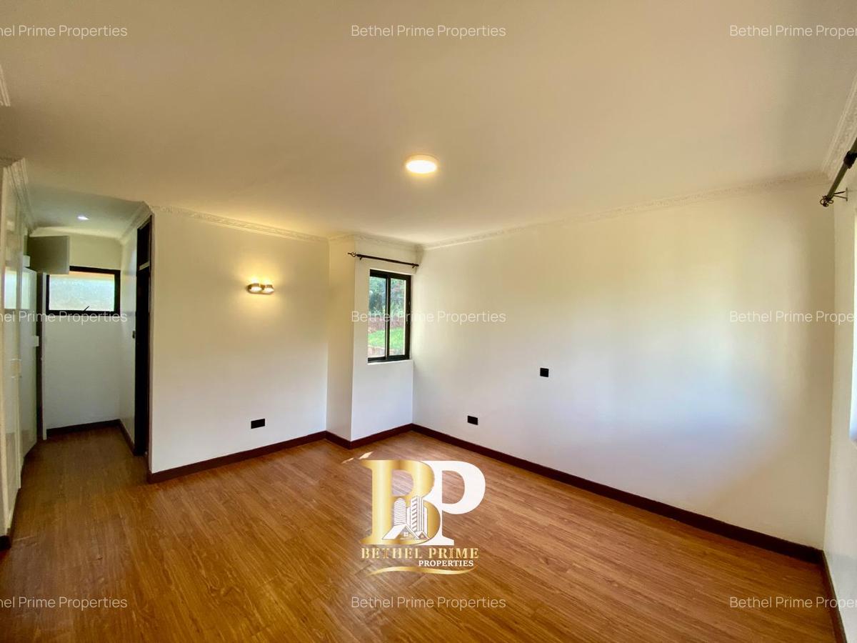 4 Bed House with En Suite at Loresho Crescent - 6