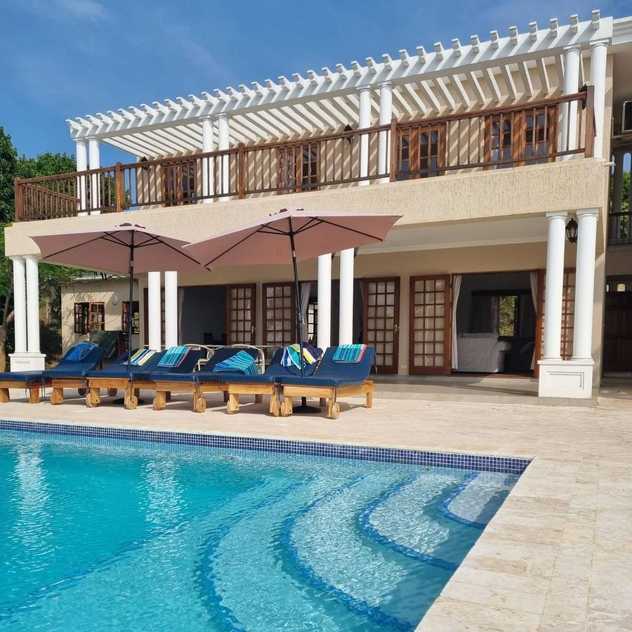 5 Bed Villa with Swimming Pool in Vipingo - 5