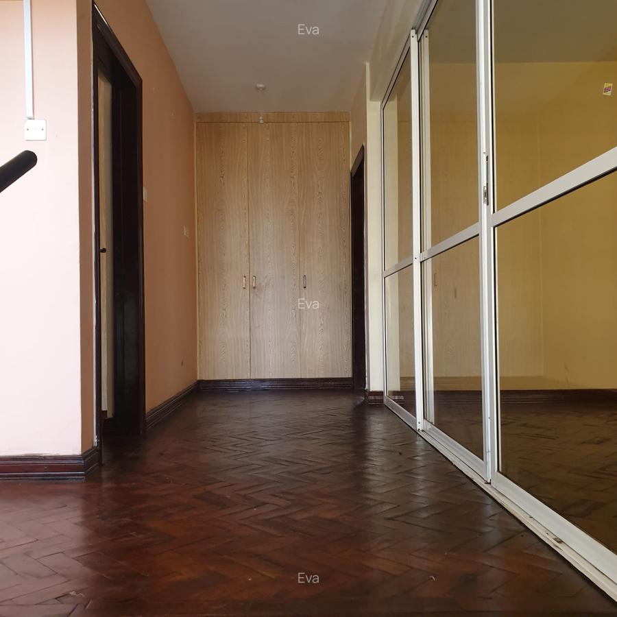 5 Bed Villa with En Suite at Gitanga Road - 13