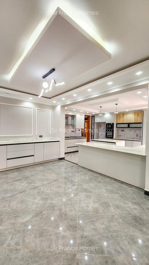 6 Bed House with En Suite at Runda Area - 10