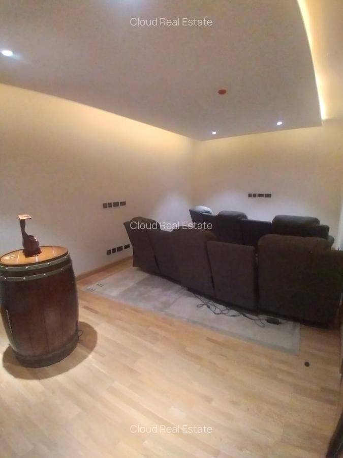 4 Bed Townhouse with En Suite in Lavington - 11