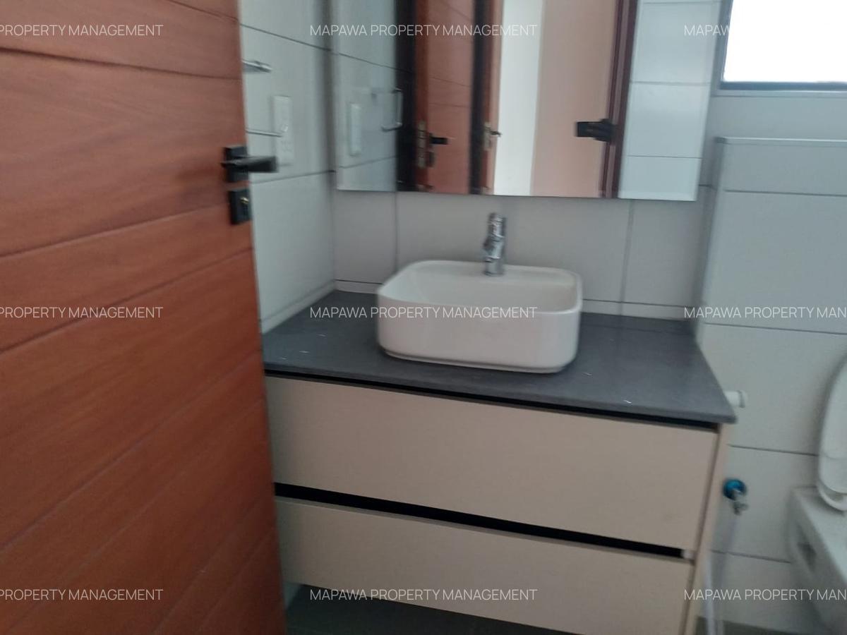 4 Bed Apartment with En Suite in Parklands - 10