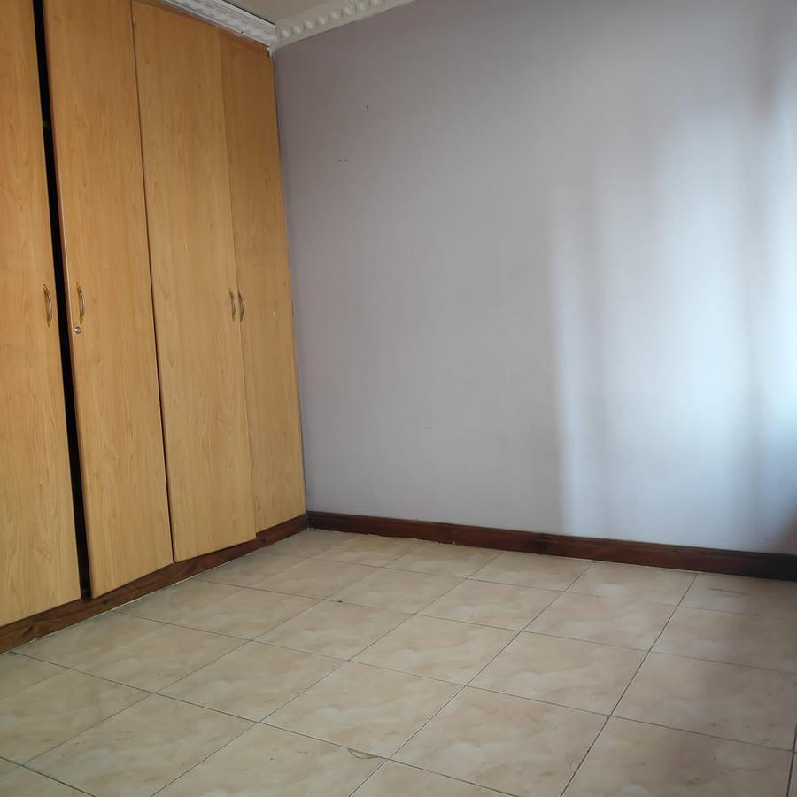 4 Bed Townhouse with En Suite at Mandela - 12