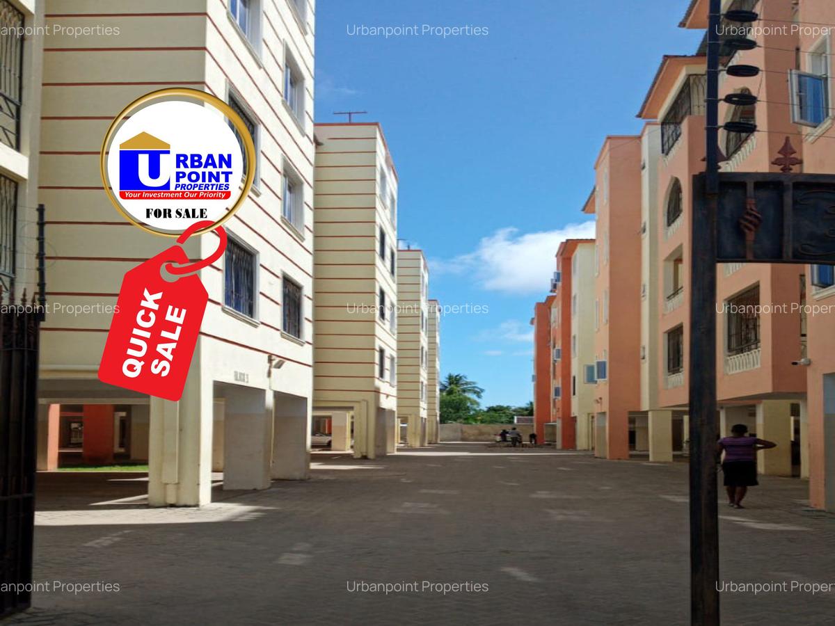 3 Bed Apartment with Swimming Pool in Mtwapa - 4