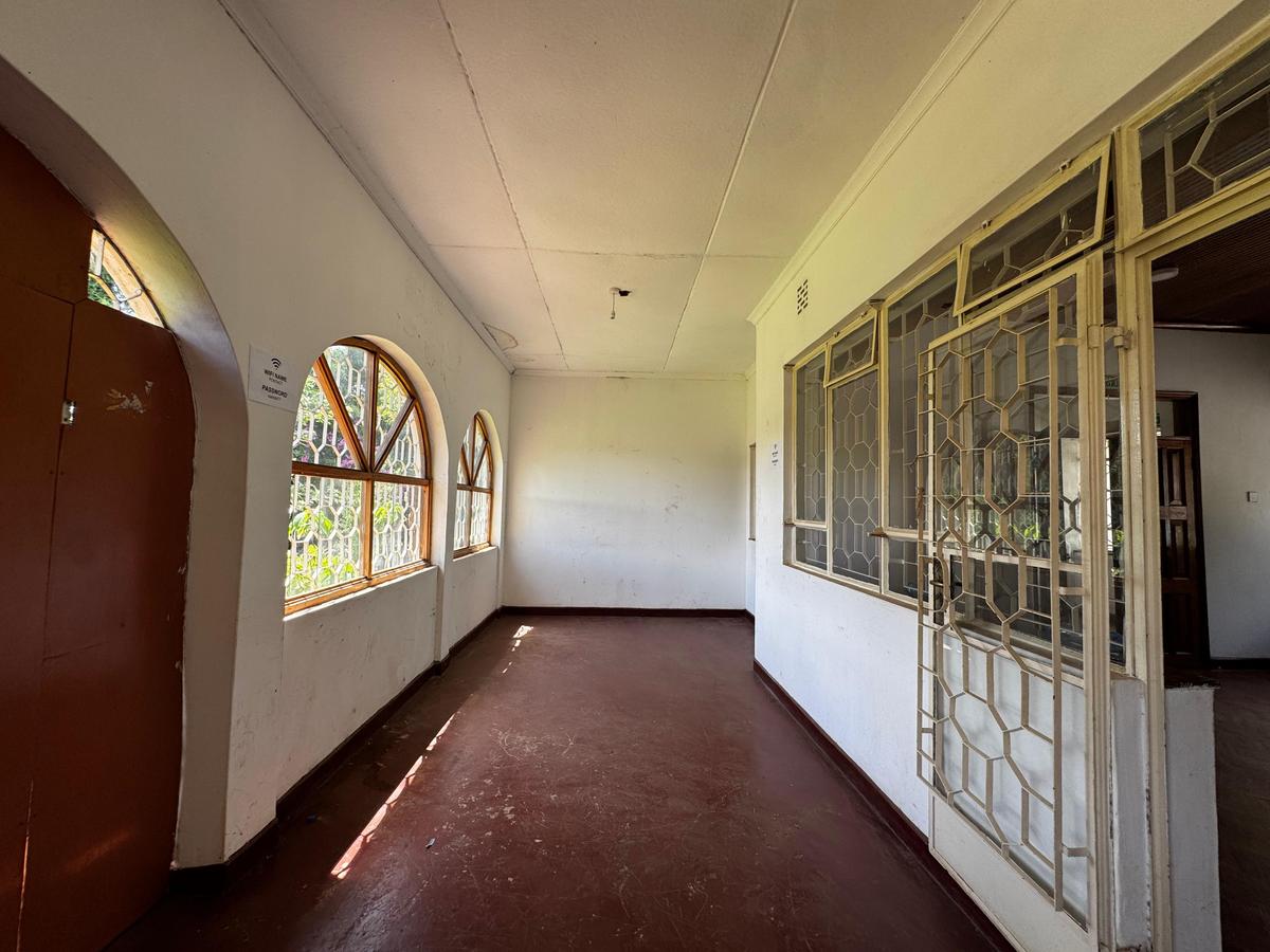 1 ac Commercial Property with Parking in Riverside - 7