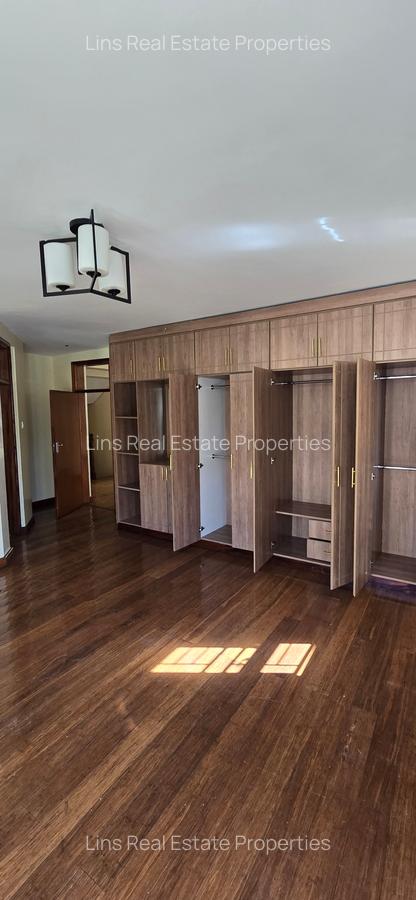 5 Bed Townhouse with En Suite in Lavington - 9