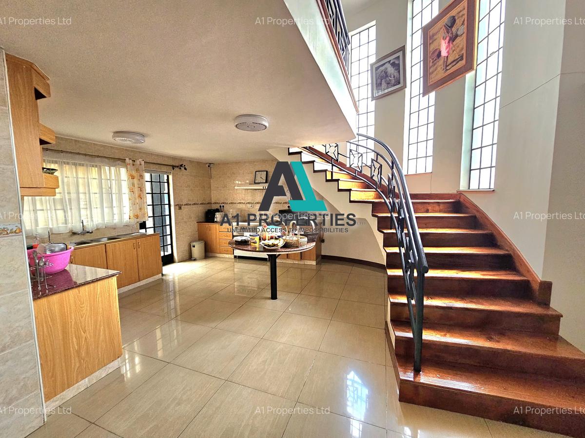 4 Bed Townhouse with En Suite in Lavington - 5