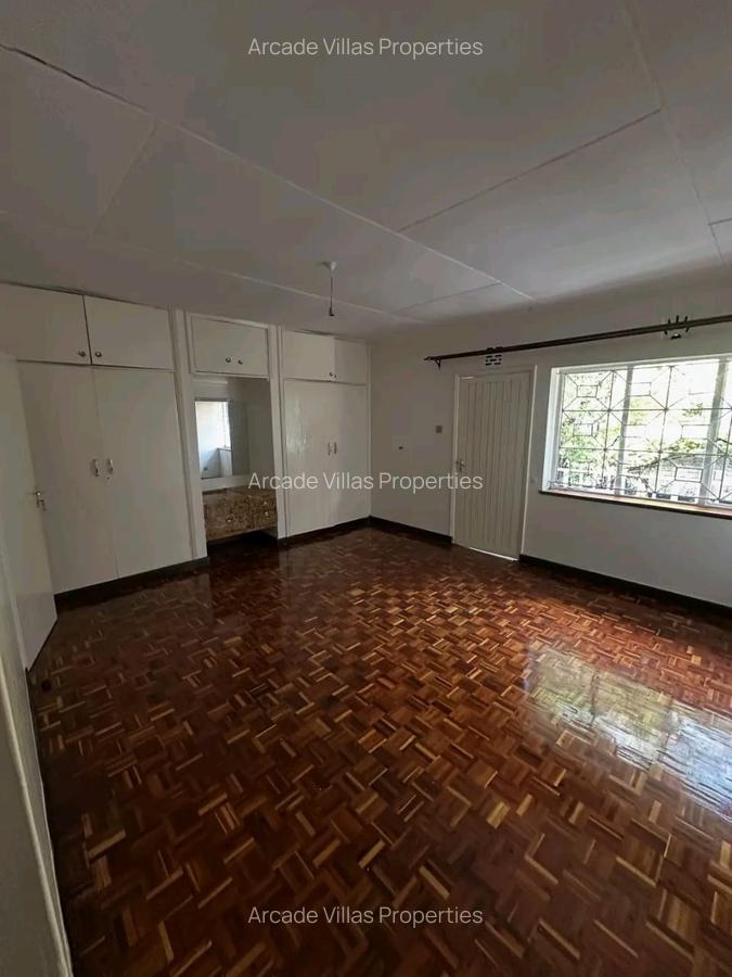 4 Bed Townhouse with En Suite in Kilimani - 12