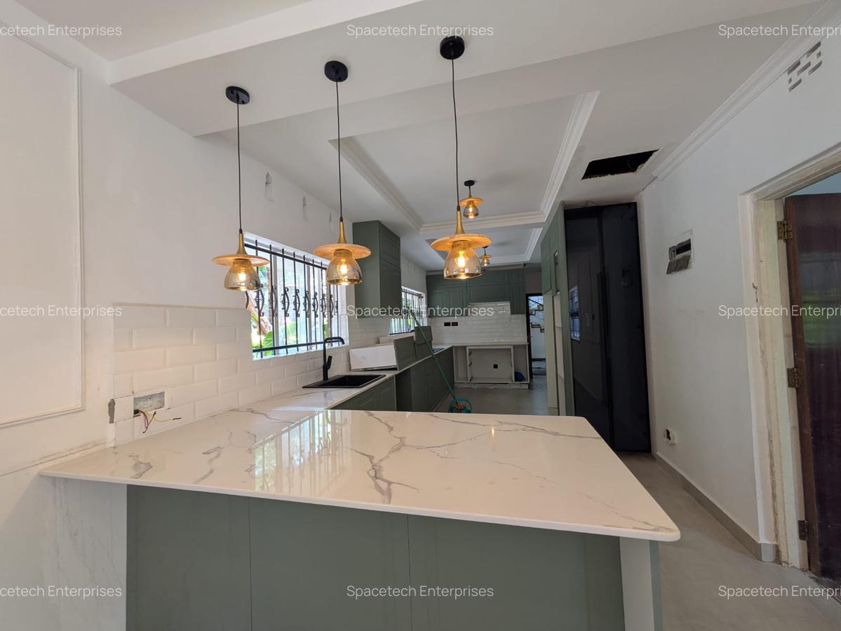 4 Bed House with En Suite in Muthaiga - 9