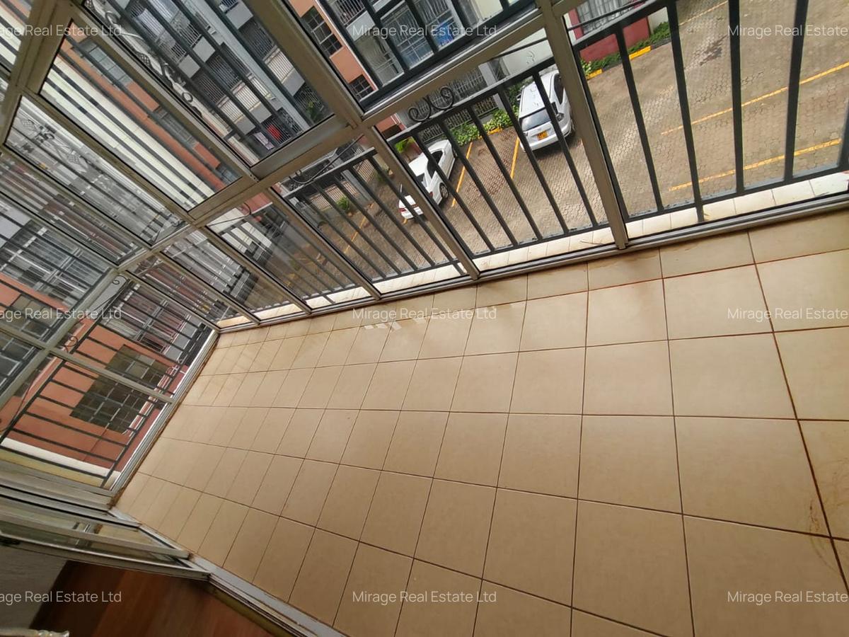 2 Bed Apartment with En Suite in Lavington - 15