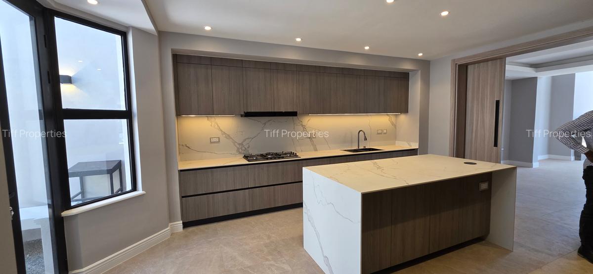 4 Bed Townhouse in Runda - 6