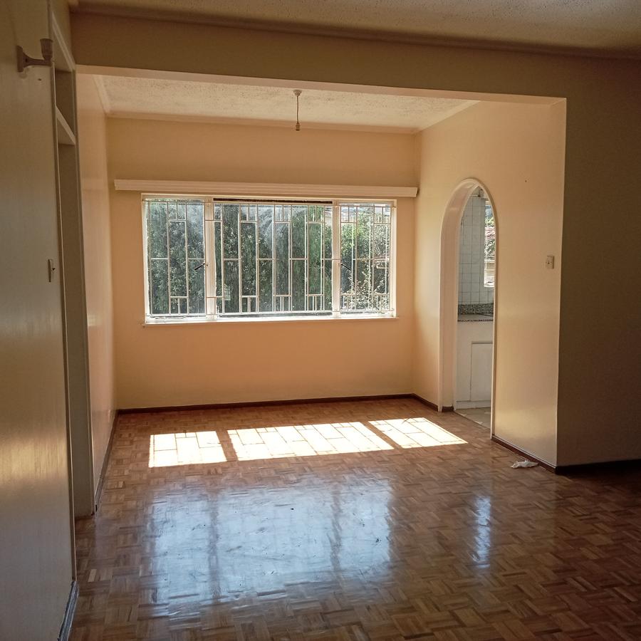 3 Bed Apartment with En Suite at Parklands - 2