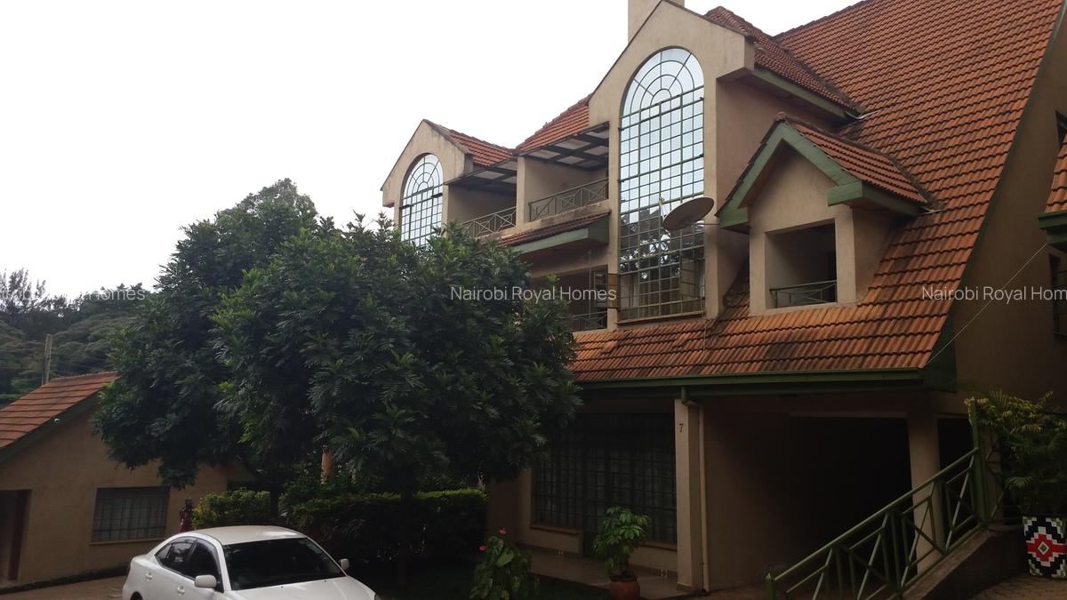 4 Bed Townhouse with En Suite at Lavington Green - 1