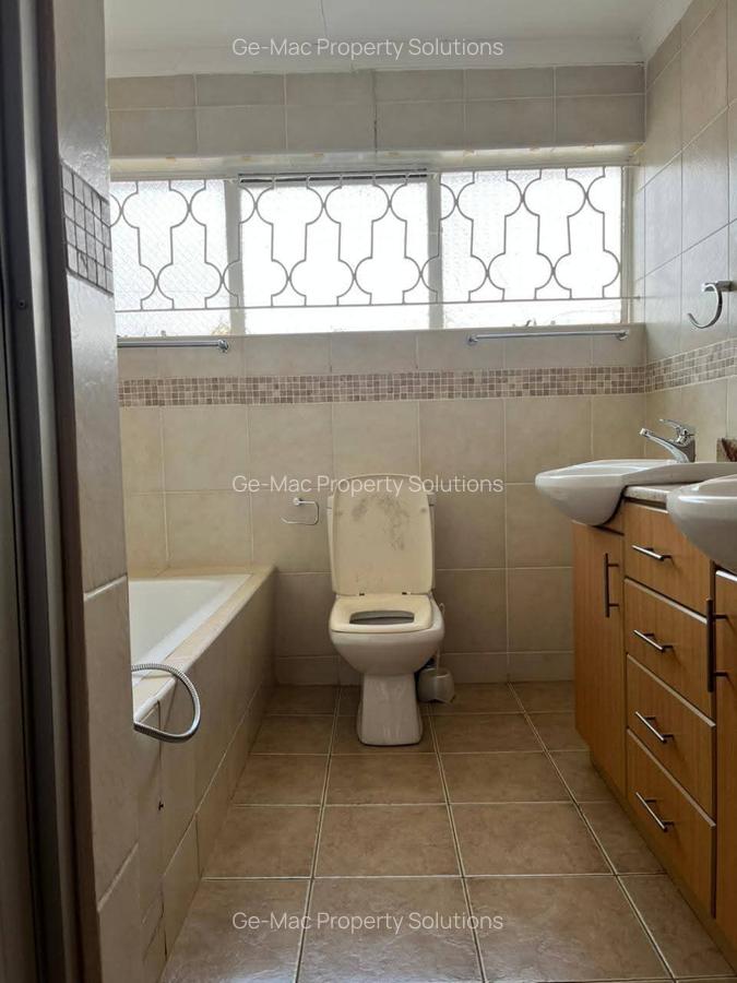 5 Bed House with En Suite in Runda - 15